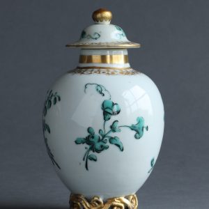 Details about   6" Chinese old Porcelain Qing qianlong mark famille rose Japanese Maid Tea Caddy 