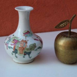 Chinese Antique Porcelain Vase Tongzhi, Qing Dynasty