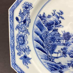 八角康熙蓝白瓷盘 （1662-1722）