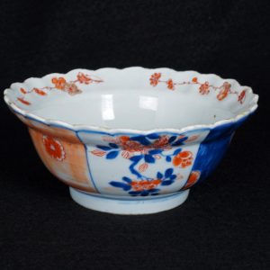 Chinese Imari Small Bowl Kangxi Period Late 17th C/Early 18th C