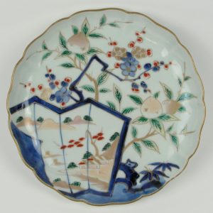 Lovely 18th Century Japanese Porcelain Plate w/Screen and Garden Motif