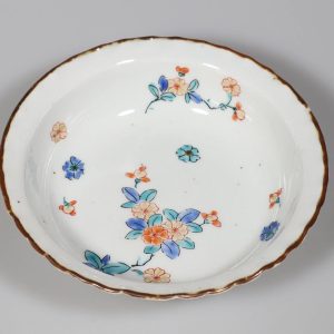 Kakiemon style bowl with Imari decoration