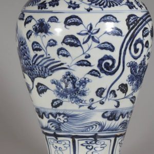 Reproduction Chinese vase