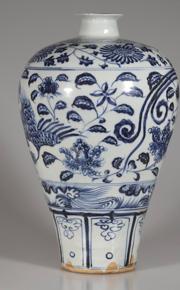 Reproduction Chinese vase