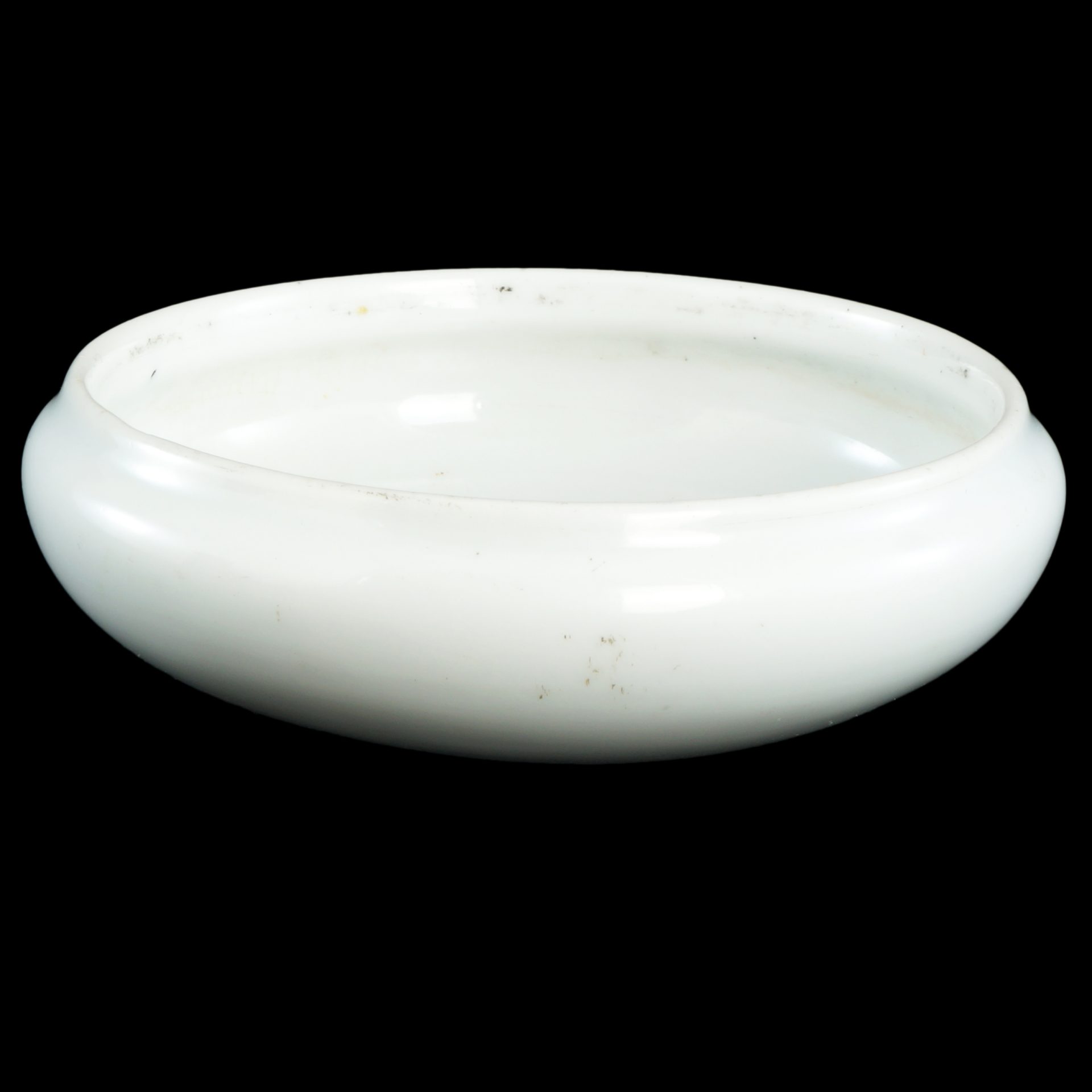 Japanese White Porcelain Brush Washer Meiji Period