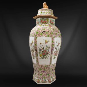 Very Large Chinese Qing Famille Rose Palace Jar Mid-Late 19th C