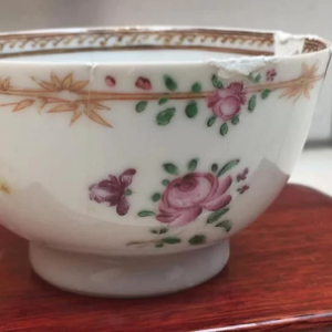 18th century Chinese Armorial Tea bowl