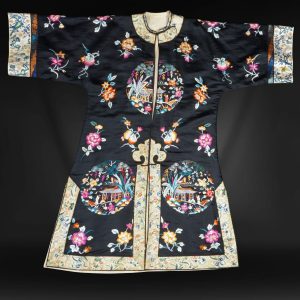 Chinese Women’s Silk Robe Late Qing Republic Period